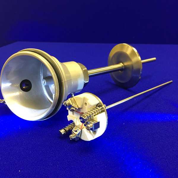 Temperature Probe with Thermowell and Head (MD, MDS, MDF)